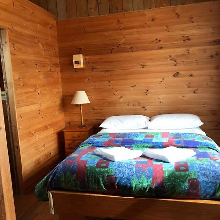 Somerset Beachside Cabin And Caravan Park Экстерьер фото
