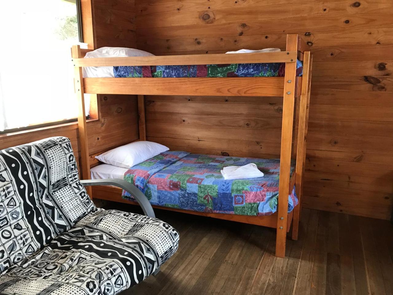 Somerset Beachside Cabin And Caravan Park Экстерьер фото