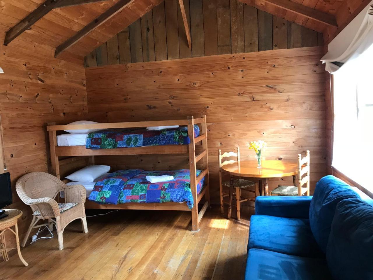 Somerset Beachside Cabin And Caravan Park Экстерьер фото